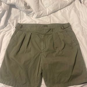 Italian made Rubinacci shorts size 54 (US size 38-39) like new. Army green.